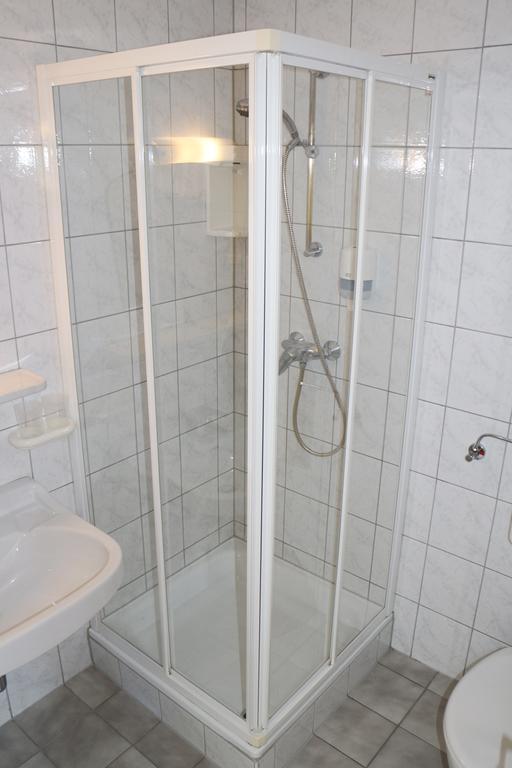 Hotel Gasthof Kasino Villach Quarto foto